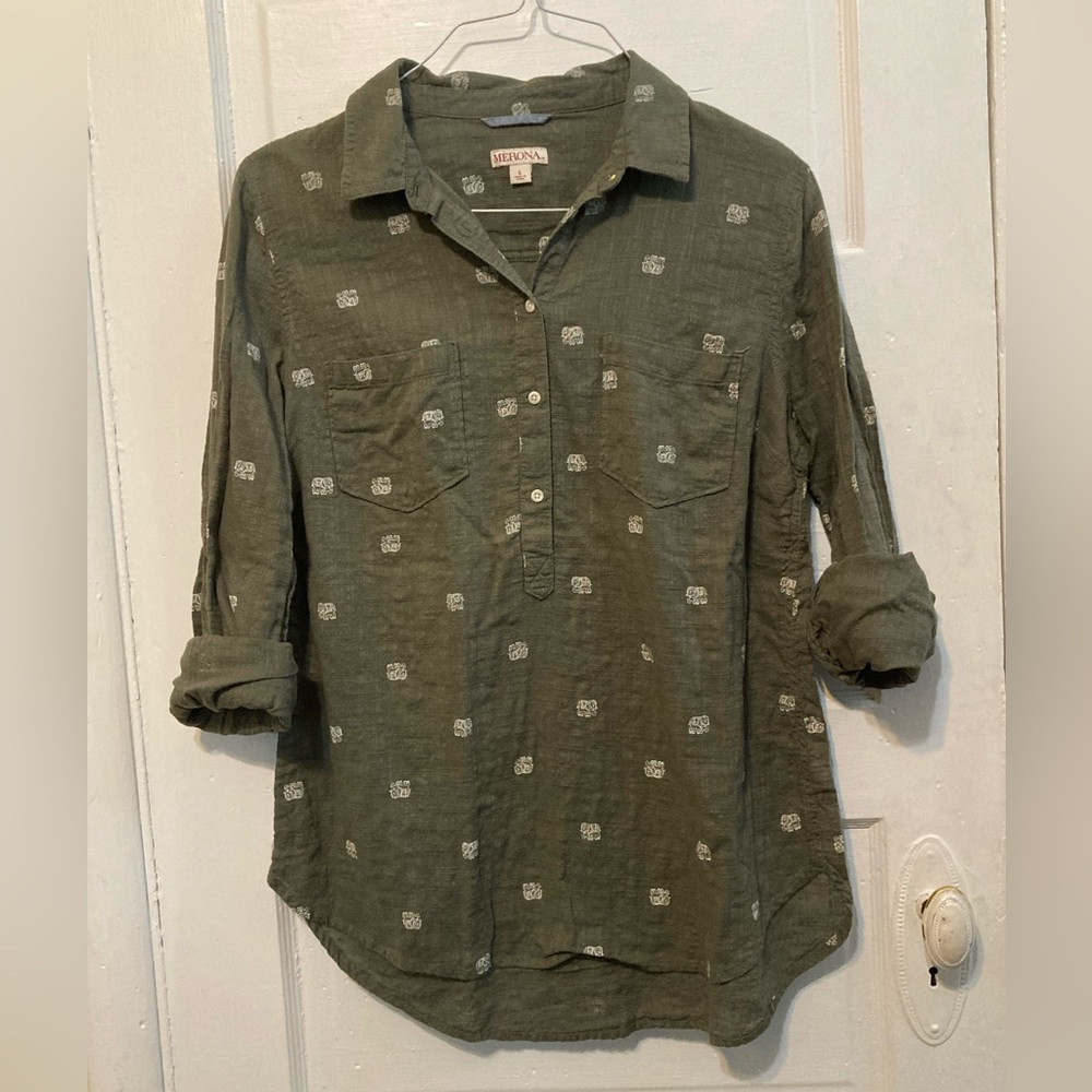 Merona Green Collar Button Down Cotton Shirt with Elephants - Picture 5 of 11